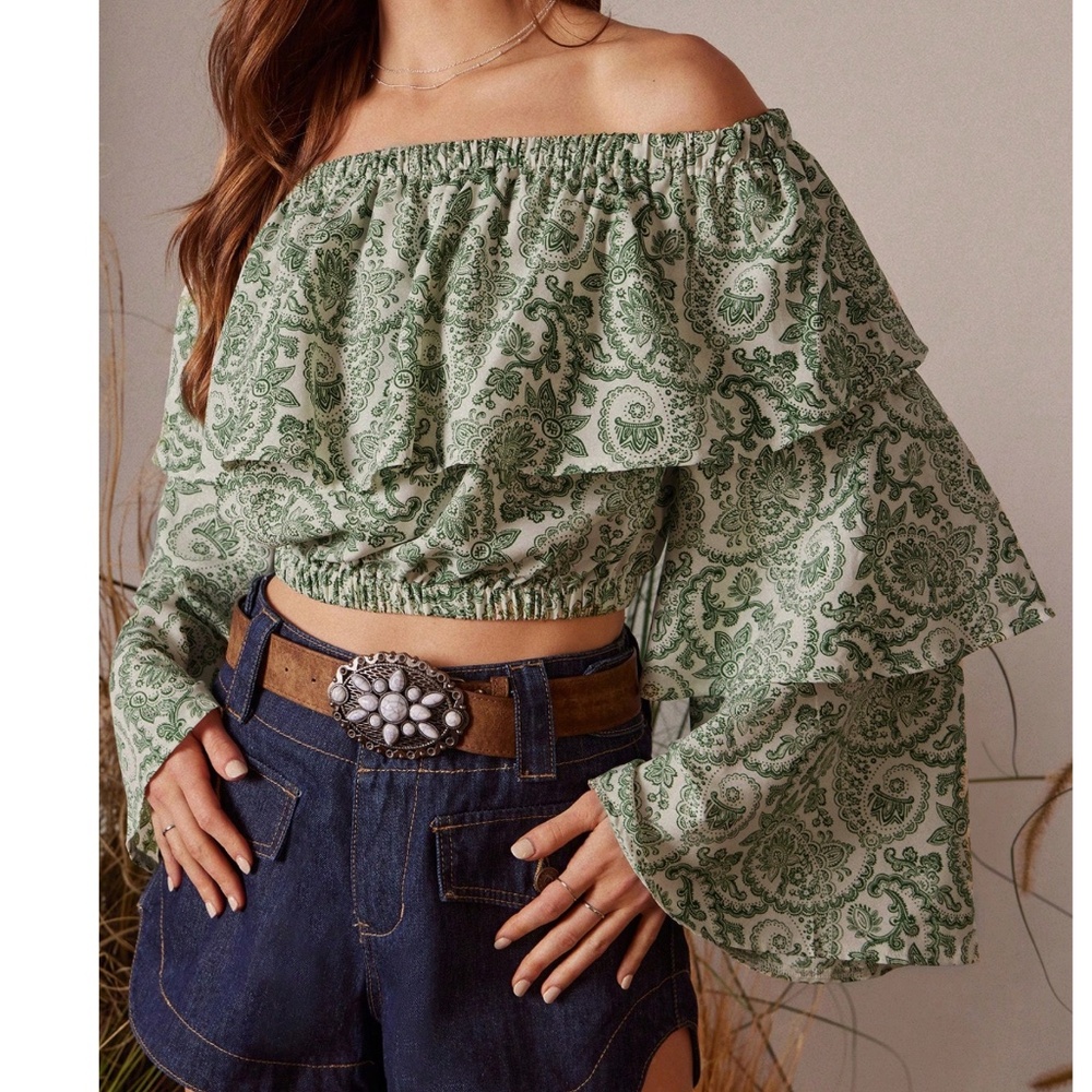 Boho Paisley Print Off Shoulder ruffle Bell Sleeve Cropped Top - Picture 3 of 4